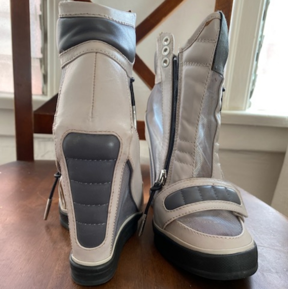 L.A.M.B. Stephanie Mesh-Panel Wedge Sneaker, Gray with original box